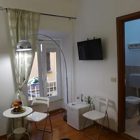 Residenza Vespasiano Couette-café 3*